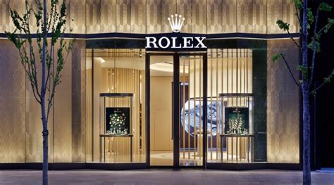 does rolex have a flagship store